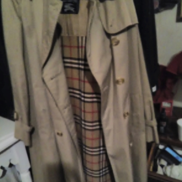 Burbery trench and rain coat - Picture 5 of 5
